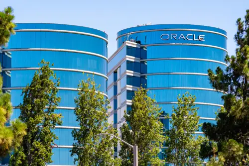 Redwood City / CA / USA - Oracle corporate headquarters in Silicon Valley; Oracle Corporation is a multinational computer technology company specializing in database management systems